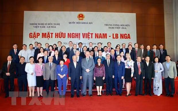 Resaltan relaciones tradicionales y de alta confianza entre Vietnam y Rusia ảnh 1