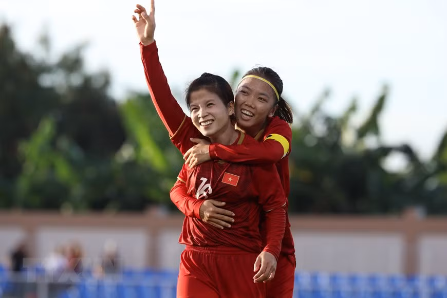 A Vietnam se le escapa la victoria en los últimos minutos en partido contra Tailandia ảnh 1