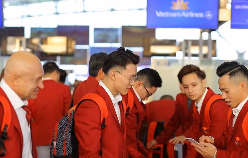 Parte representación de Vietnam que participará en Juegos Deportivos del Sudeste Asiático ảnh 1