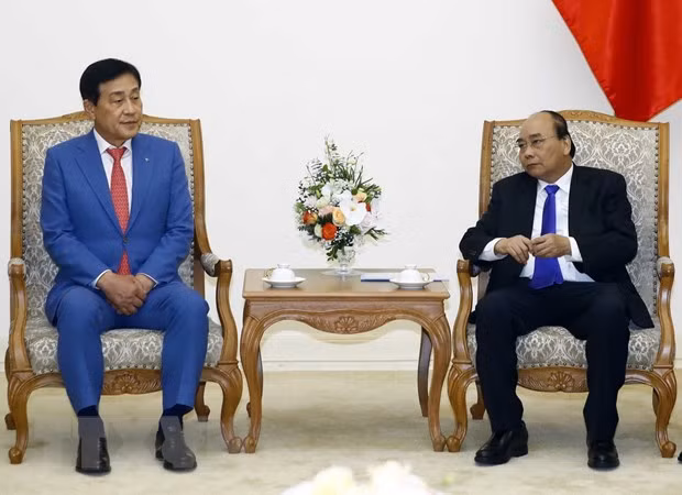 Destaca primer ministro de Vietnam cooperación financiera con grupo sudcoreano ảnh 1