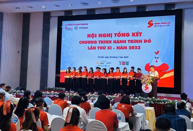 Campaña de donación de sangre recolecta 115 mil unidades de plasma ảnh 2