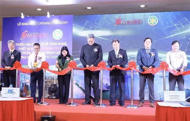 Inauguran XVI exposición internacional sobre tecnología eléctrica en Ciudad Ho Chi Minh ảnh 1 Inauguran XVI exposición internacional sobre tecnología eléctrica en Ciudad Ho Chi Minh ảnh 1