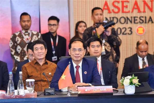 Reunión AMM-56: Por convertir ASEAN en centro del crecimiento ảnh 2 Reunión AMM-56: Por convertir ASEAN en centro del crecimiento ảnh 2