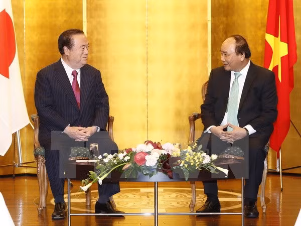 Premier Xuan Phuc llama a fortalecer cooperación interlocal Vietnam- Japón ảnh 1
