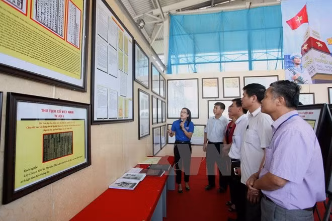 Presentan en provincia vietnamita mapas y documentos sobre la soberanía marítima nacional ảnh 1