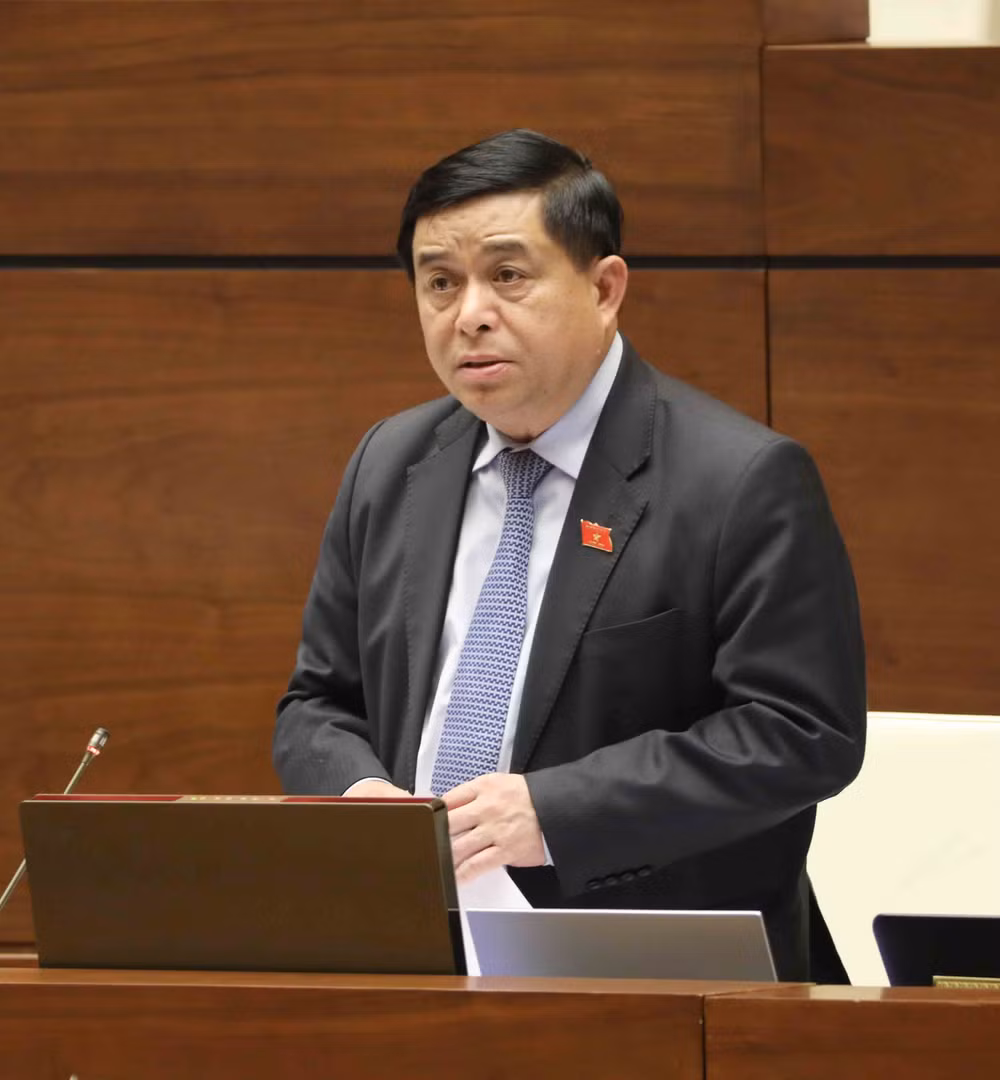 Parlamento vietnamita realiza interpelación sobre inversiones públicas y atracción de IED ảnh 1