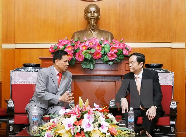 Organizaciones de masas de Vietnam y Camboya fomentan nexos de amistad ảnh 1