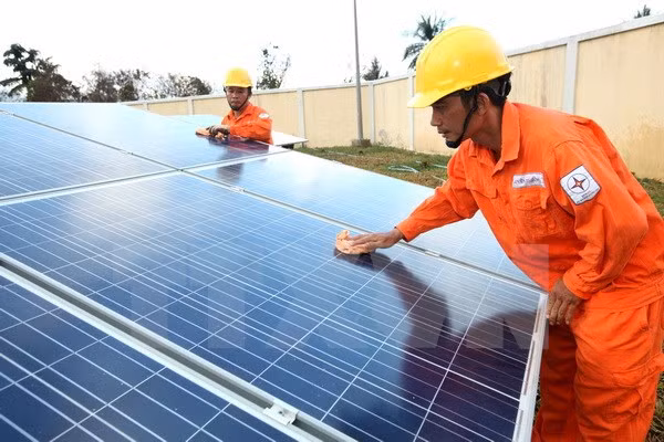 Corporación ET Solar desea invertir en Vietnam en energía renovable ảnh 1