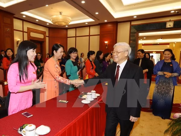 Máximo dirigente partidista reitera postura de favorecer avance de legisladoras ảnh 1