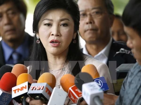 Yingluck Shinawatra descarta la vinculación de su hermano Thaksin con explosiones en Bangkok ảnh 1
