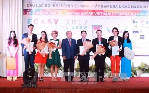  Debuta club de amistad entre Vietnam y países hispanohablantes ảnh 1