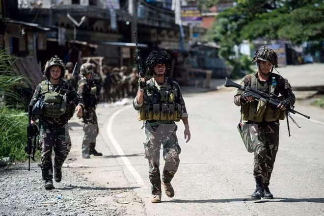  Filipinas detiene a miembro clave de grupo insurgente Maute ảnh 1