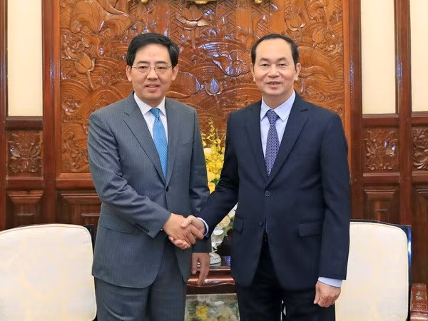 Presidente de Vietnam recibe a saliente embajador de China ảnh 1