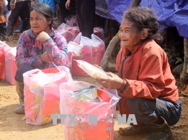 Vietnam distribuye arroz para apoyar a desfavorecidos en ocasión de Tet ảnh 1