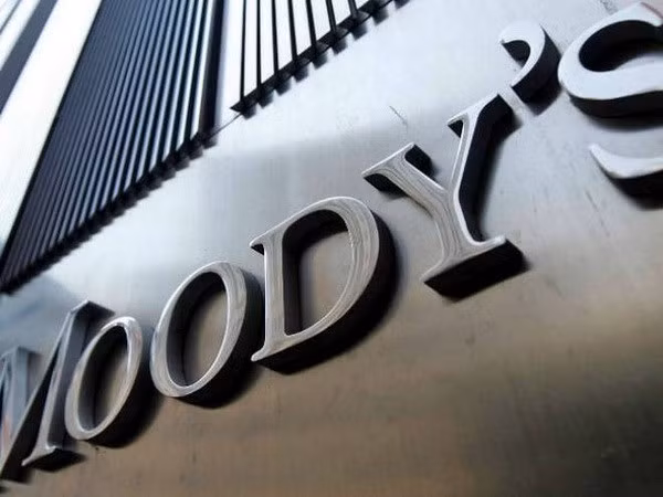 Economía de Malasia crece, deuda familar plantea desafíos, según Moody´s ảnh 1