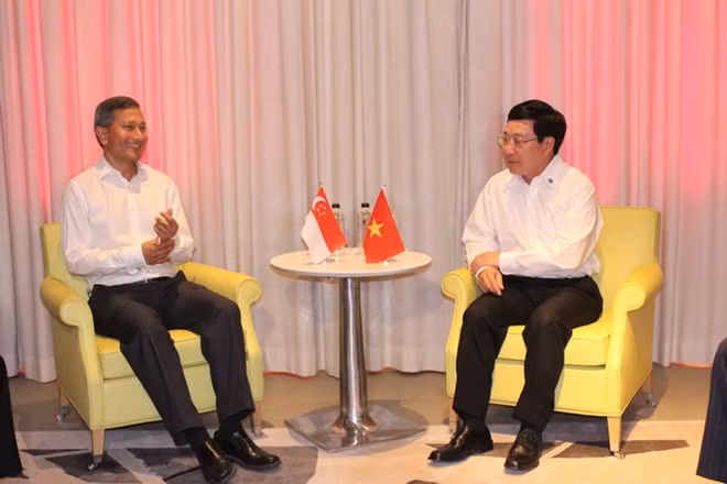 Singapur ayudará a Vietnam en gestión digital y cambio de industrias ảnh 1