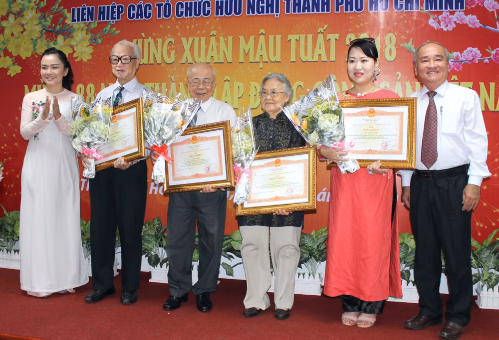 Impulsan diplomacia popular para el desarrollo de Ciudad Ho Chi Minh ảnh 1