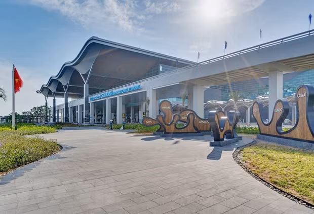 Vietnam necesita 1,04 mil millones de USD para modernizar aeropuerto de Cam Ranh hasta 2030 ảnh 1