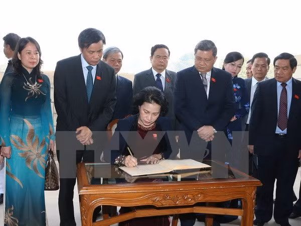 Vietnam considera importante fortalecer nexos con partidos políticos de India ảnh 1