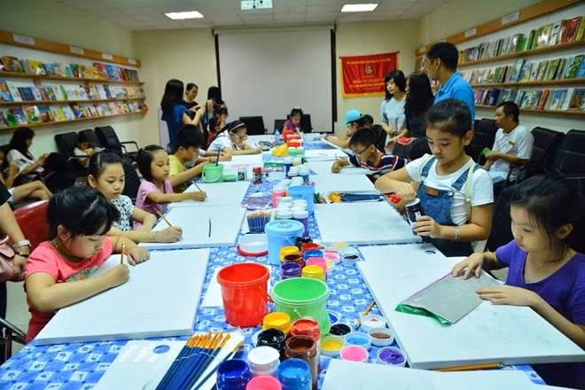Entregan en Hanoi premios de concurso destinado a promover bellas artes entre niños ảnh 1