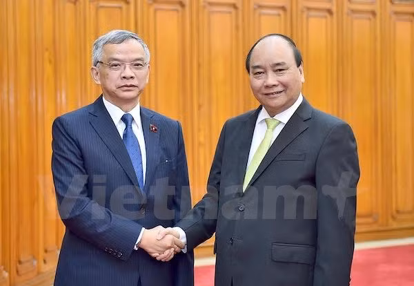 Premier vietnamita insta a Laos a monitorear impactos de centrales hidroeléctricas ảnh 1