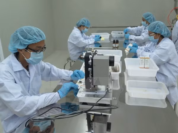 Registran grandes inversiones en zona industrial de alta tecnología de Vietnam ảnh 1