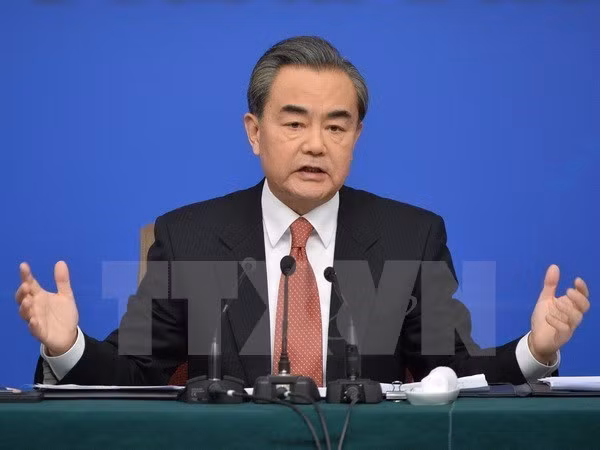 Canciller chino expresa solidaridad con víctimas vietnamitas de inundaciones ảnh 1