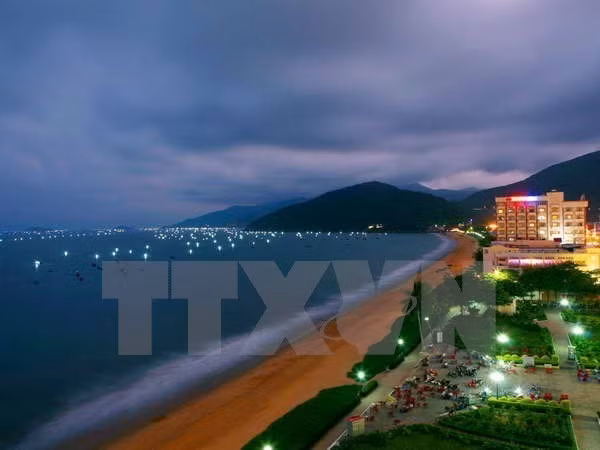 Provincia centrovietnamita de Binh Dinh prioriza proyectos de turismo costero ảnh 1