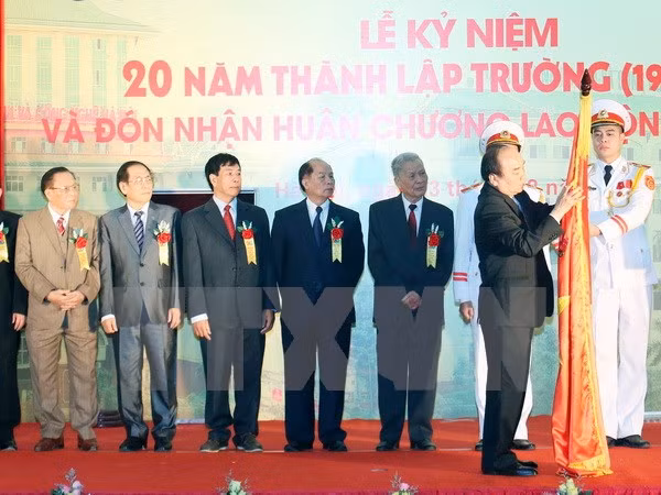 Urgen a universidad de Hanoi a convertirse en centro docente de alta calidad ảnh 1