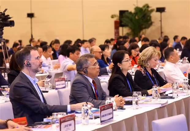 Busca Foro socioeconómico de Vietnam fortalecer fuerza interna de empresas ảnh 2