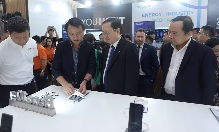 Preparan recursos humanos para desarrollar ecosistema sostenible de IA en Vietnam ảnh 2