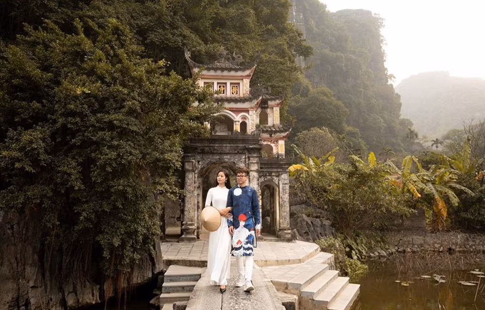Destinos atractivos en la provincia norvietnamita de Ninh Binh en días festivos de primavera ảnh 1