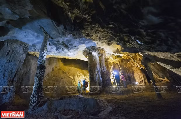 Una experiencia por la cueva Thien Duong en la provincia vietnamita de Quang Binh ảnh 7 Una experiencia por la cueva Thien Duong en la provincia vietnamita de Quang Binh ảnh 7