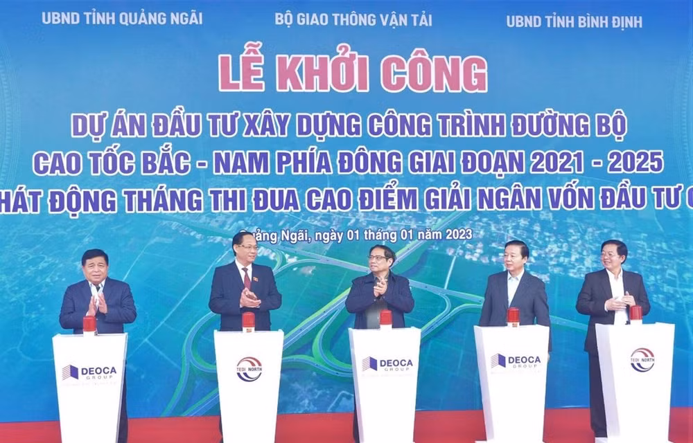 Vietnam se enriquece con apertura de 12 proyectos de autopistas Norte-Sur ảnh 1
