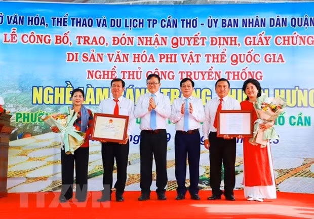 Realzan en Vietnam oficio de producción de papeles de arroz de Thuan Hung ảnh 1