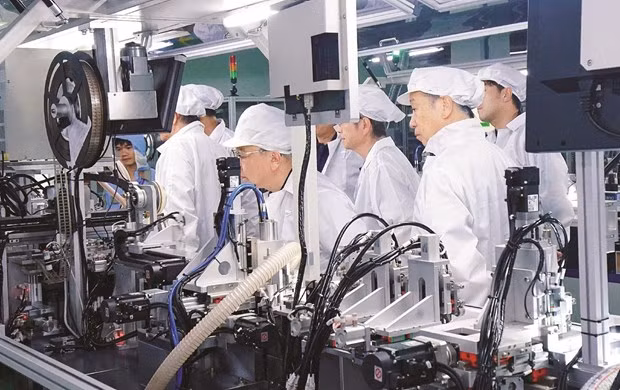 Hanoi refuerza atracción de inversiones en industria de alta tecnología ảnh 1