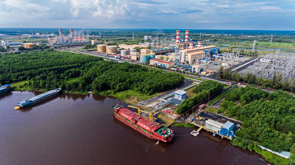 Intensifican producción de electricidad en provincia de Ca Mau ảnh 1