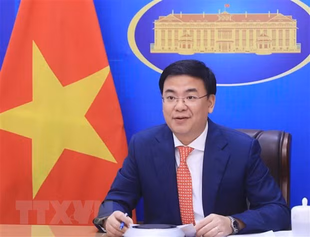 Vietnam y Qatar acuerdan fortalecer cooperación en la prevención y control del COVID-19 ảnh 1