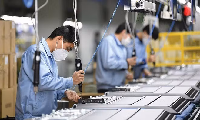 Vietnam favorece recepción de trabajadores extranjeros en medio del COVID-19 ảnh 1