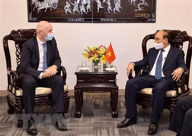 FIFA y Federación de Fútbol de Vietnam por promover cooperación ảnh 1