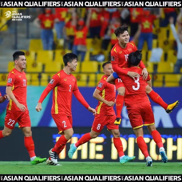 Vietnam juega con un jugador menos y pierde ante Arabia Saudita ảnh 1