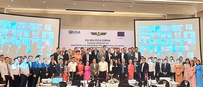 Debaten en Hanoi soluciones para reducir emisiones del sector de aviación ảnh 1