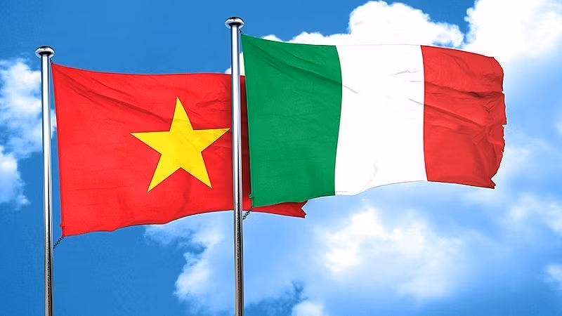 Vietnam felicita 77 aniversario de la Fiesta de la República Italiana ảnh 1