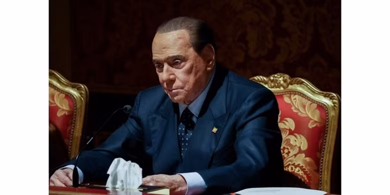 Vietnam expresa condolencias por fallecimiento del expremier italiano ảnh 1