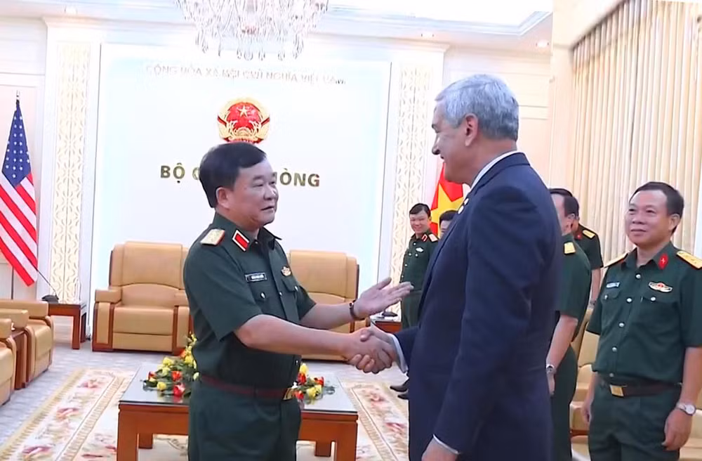 EE.UU. continuará cumpliendo compromiso de superación de consecuencias de guerra en Vietnam ảnh 1