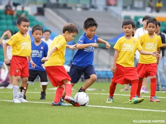Niños vietnamitas y japoneses se unirán al festival de fútbol Uniqlo Soccer Kids ảnh 1 Niños vietnamitas y japoneses se unirán al festival de fútbol Uniqlo Soccer Kids ảnh 1