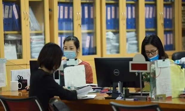 Ministerio de Finanzas propone reducir 50 por ciento de diversas tasas y cargos ảnh 1