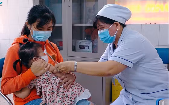 OMS y UNICEF aseguran suministro de vacuna pentavalente a Vietnam ảnh 1