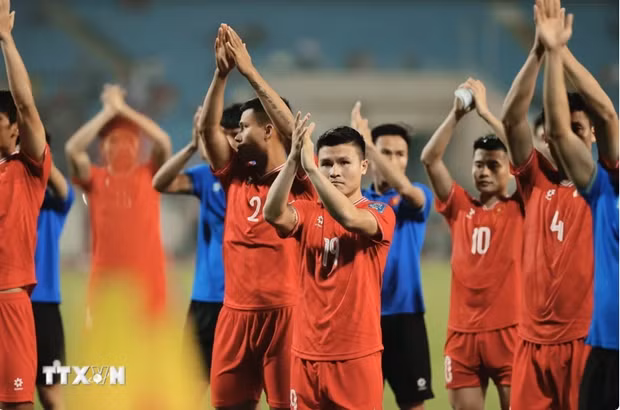 Vietnam bajó 10 puestos en el último ranking de la FIFA ảnh 1
