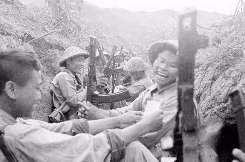 Proyecciones de películas y exposiciones para conmemorar la victoria de Dien Bien Phu ảnh 1